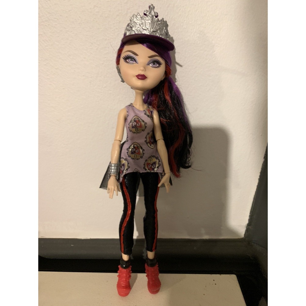 Ever After High School Spirit Raven Queen Doll Mattel With Purple Cap